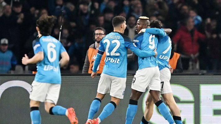 NAPLES, ITALY - JANUARY 13: Victor Osimhen of SSC Napoli celebrates after scoring the 1-0 goal during the Serie A match between SSC Napoli_Juventus at Stadio Diego Armando Maradona on January 13, 2023 in Naples, Italy. (Photo by Francesco Pecoraro/Getty Images) FINALE! Napoli-Juventus 5-1: serata da sogno al Maradona. Gli azzurri volano a +10 - immagine 1