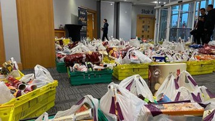 Offerte per i bisognosi gallesi di Swansea Offerte per i bisognosi gallesi di Swansea