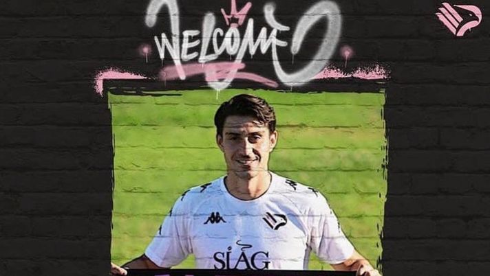 FOTO Palermo, il neo acquisto Nedelcearu: “Nuovo inizio, forza rosanero!” palermo