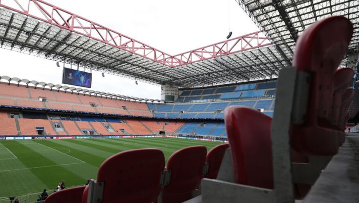 Gazzetta: “Serie A non si ferma: si va verso le porte chiuse a lungo! E il calendario ora…” - immagine 1