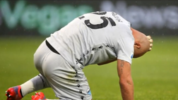 VIDEO Atalanta-Lazio, Reina colpito da oggetti provenienti dalla curva nerazzurra