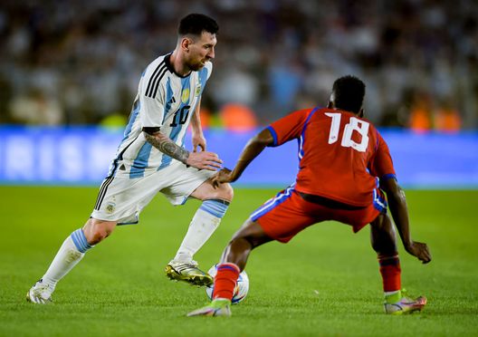 Argentina, impiegata mente per andare a vedere la Nazionale e viene licenziata- immagine 2