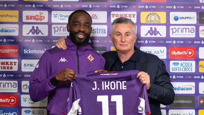 presentazione di Jonathan Ikoné.
Claudio Giovannini/CGE Fotogiornalismo Impallomeni: “Commisso ha rilanciato con Ikonè, Vlahovic deve stare attento…” - immagine 1