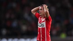Weekend nero PSV: 5 gol subiti dall’Ajax nel derby de Topper e 23 milioni di buco