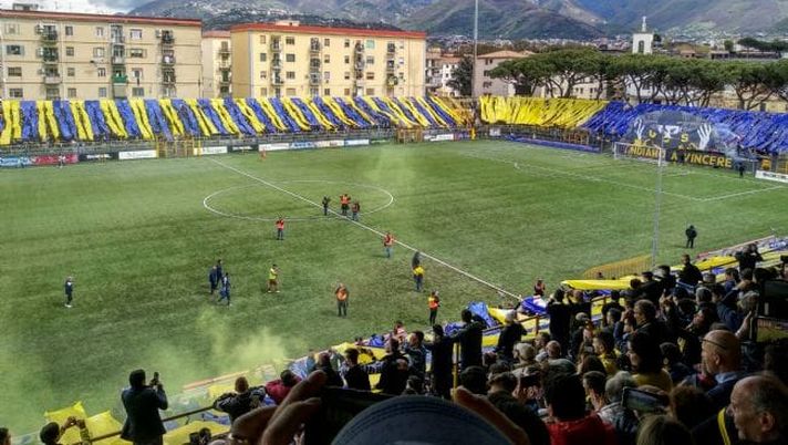 Guerriglia nel derby, mano pesante: Juve Stabia a porte chiuse - immagine 1