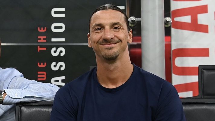 Zlatan Ibrahimovic (attaccante AC Milan), qui a bordo campo per Milan-Bologna 2-0 (Serie A 2022-2023) | News (Getty Images) Zlatan Ibrahimovic AC Milan Milan-Bologna 2-0 Serie A 2022-2023