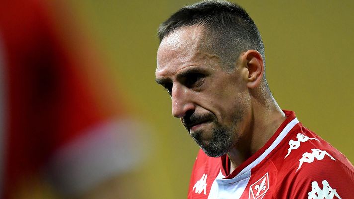 PARMA, ITALY - NOVEMBER 07: Franck Ribery of ACF Fiorentina reacts during the Serie A match between Parma Calcio and ACF Fiorentina at Stadio Ennio Tardini on November 07, 2020 in Parma, Italy. (Photo by Alessandro Sabattini/Getty Images) PARMA, ITALY - NOVEMBER 07: Franck Ribery of ACF Fiorentina reacts during the Serie A match between Parma Calcio and ACF Fiorentina at Stadio Ennio Tardini on November 07, 2020 in Parma, Italy. (Photo by Alessandro Sabattini/Getty Images)