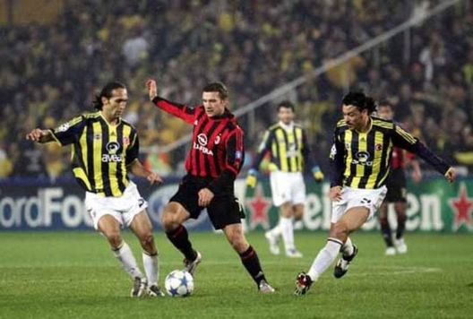 Derby a distanza in Champions: Milan e Inter entrambe vittoriose, il precedente del 2005- immagine 2