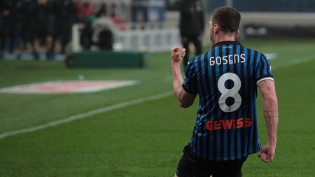 BERGAMO, ITALY - FEBRUARY 06: Robin Gosens of Atalanta BC celebrates his goal during the Serie A match between Atalanta BC and Torino FC at Gewiss Stadium on February 06, 2021 in Bergamo, Italy. (Photo by Emilio Andreoli/Getty Images) BERGAMO, ITALY - FEBRUARY 06: Robin Gosens of Atalanta BC celebrates his goal during the Serie A match between Atalanta BC and Torino FC at Gewiss Stadium on February 06, 2021 in Bergamo, Italy. (Photo by Emilio Andreoli/Getty Images)