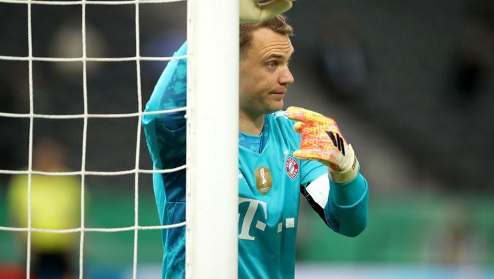 BERLIN, GERMANY - JULY 04: Manuel Neuer of Bayern Muenchen looks on during the DFB Cup final match between Bayer 04 Leverkusen and FC Bayern Muenchen at Olympiastadion on July 04, 2020 in Berlin, Germany. (Photo by Alexander Hassenstein/Getty Images) BERLIN, GERMANY - JULY 04: Manuel Neuer of Bayern Muenchen looks on during the DFB Cup final match between Bayer 04 Leverkusen and FC Bayern Muenchen at Olympiastadion on July 04, 2020 in Berlin, Germany. (Photo by Alexander Hassenstein/Getty Images)