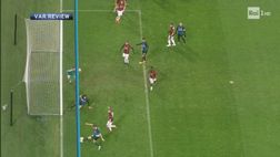 Milan-Inter, la moviola: giusto annullare il gol nerazzurro