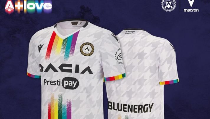 Serie A contro l’omofobia, Udinese in campo con una speciale maglia arcobaleno Serie A contro l’omofobia, Udinese in campo con una speciale maglia arcobaleno - immagine 1