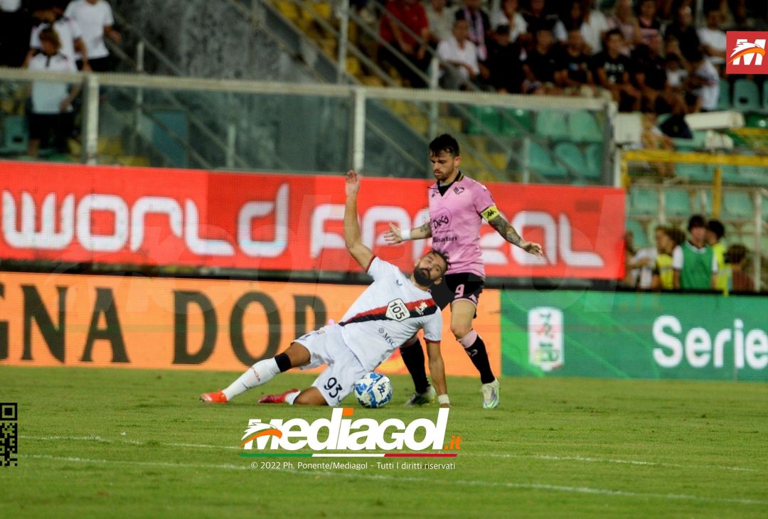 FOTO Palermo-Genoa 1-0: la gallery del big match della 5ª giornata di Serie B 2022-23 - immagine 9