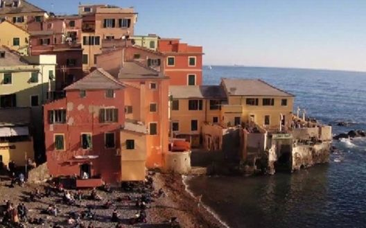 Genova a gennaio: sole ma anche polemiche da derby... Genova a gennaio: sole ma anche polemiche da derby...