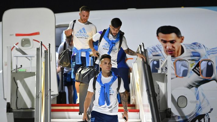 FOTO – Nico Gonzalez è sbarcato in Qatar con l’Argentina - immagine 1