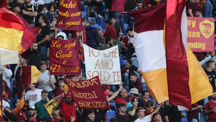 I tifosi della Roma e della Salernitana “uniti” in uno scandaloso coro anti-Napoli - immagine 1