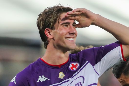 GERMOGLI PH: 31 OTTOBRE 2021 FIRENZE STADIO ARTEMIO FRANCHI SERIE A FIORENTINA VS SPEZIA NELLA FOTO SALUTO VLAHOVIC GERMOGLI PH: 31 OTTOBRE 2021 FIRENZE STADIO ARTEMIO FRANCHI SERIE A FIORENTINA VS SPEZIA NELLA FOTO SALUTO VLAHOVIC