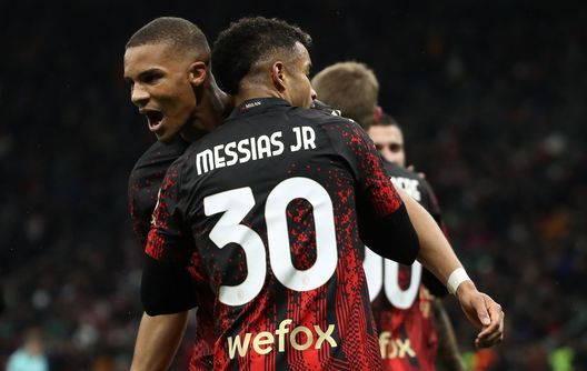 MILAN, ITALY - FEBRUARY 26: Junior Messias of AC Milan celebrates his goal with his team-mate Malick Thiaw during the Serie A match between AC Milan and Atalanta BC at Stadio Giuseppe Meazza on February 26, 2023 in Milan, Italy. (Photo by Marco Luzzani/Getty Images) Turnover? Assolutamente no. Pioli teme la Fiorentina e cambierà pochissimo- immagine 2