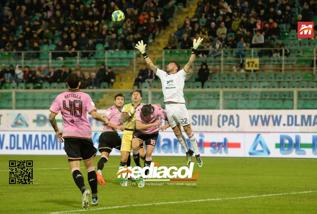 FOTO Palermo-Cagliari 2-1, 18ª giornata Serie B 2022-2023 (Gallery) - immagine 34