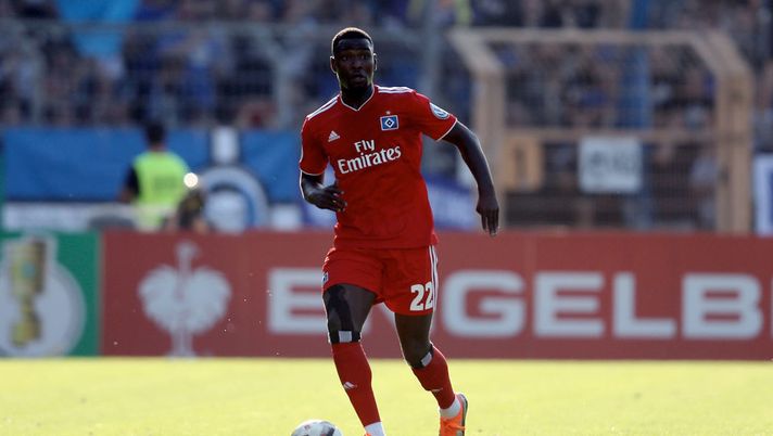 SIEGEN, GERMANY - AUGUST 18: Stephan Ambrosius of Hamburg runs with the ball during the DFB Cup first round match between TuS Erndtebrueck and Hamburger SV at Leimbachstadion on August 18, 2018 in Siegen, Germany. (Photo by Christof Koepsel/Bongarts/Getty Images) SIEGEN, GERMANY - AUGUST 18: Stephan Ambrosius of Hamburg runs with the ball during the DFB Cup first round match between TuS Erndtebrueck and Hamburger SV at Leimbachstadion on August 18, 2018 in Siegen, Germany. (Photo by Christof Koepsel/Bongarts/Getty Images)