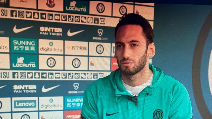 Calhanoglu: “Voglio restare all’Inter, bel rapporto con Inzaghi. La sconfitta col Milan…” - immagine 1
