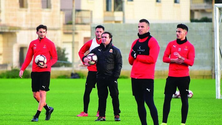 Mister Tedesco durante una seduta d'allenamento Mister Tedesco durante una seduta d'allenamento