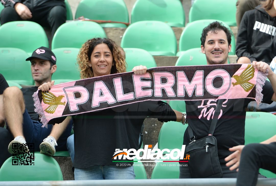 FOTOTIFO Palermo-Pisa 3-3, i tifosi allo Stadio “Renzo Barbera” (Gallery) - immagine 9