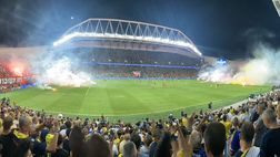 Due linee di fuoco davanti alle due porte: è il derby di Tel Aviv…