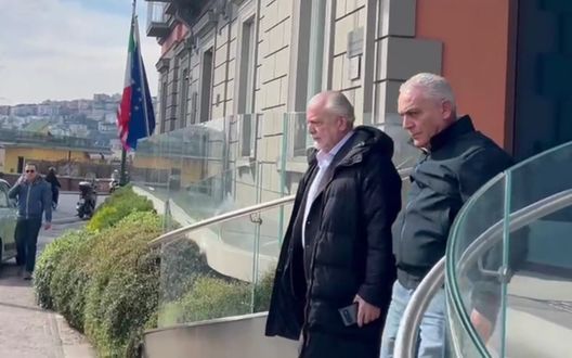 FOTO Anche il presidente De Laurentiis ha lasciato l’Hotel Britannique- immagine 2
