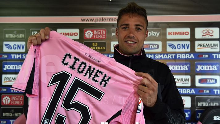 Cionek: “La retrocessione del Palermo è una macchia sul mio curriculum”  Cionek: “La retrocessione del Palermo è una macchia sul mio curriculum”