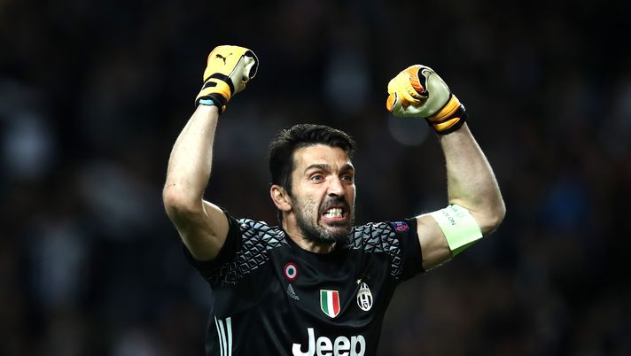 MONACO - MAY 03: Gianluigi Buffon of Juventus celebrates after Gonzalo Higuain (not pictured) scores his sides second goal during the UEFA Champions League Semi Final first leg match between AS Monaco v Juventus at Stade Louis II on May 3, 2017 in Monaco, Monaco. (Photo by Julian Finney/Getty Images) MONACO - MAY 03: Gianluigi Buffon of Juventus celebrates after Gonzalo Higuain (not pictured) scores his sides second goal during the UEFA Champions League Semi Final first leg match between AS Monaco v Juventus at Stade Louis II on May 3, 2017 in Monaco, Monaco. (Photo by Julian Finney/Getty Images)
