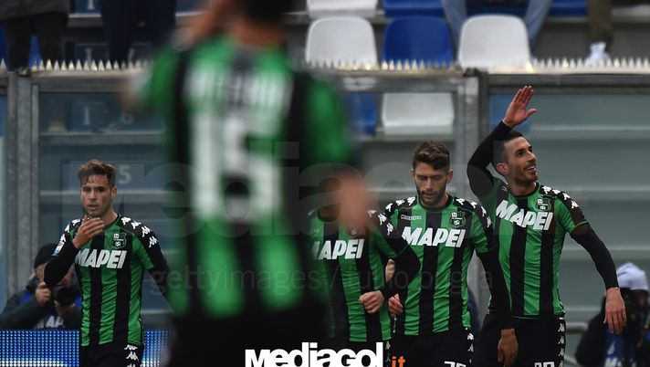 REGGIO NELL'EMILIA, ITALY - JANUARY 15: Antonino Ragusa of Sassuolo celebrates after scoring his team's second goal (2-1) during the Serie A match between US Sassuolo and US Citta di Palermo at Mapei Stadium - Citta' del Tricolore on January 15, 2017 in Reggio nell'Emilia, Italy. (Photo by Tullio M. Puglia/Getty Images) REGGIO NELL'EMILIA, ITALY - JANUARY 15: Antonino Ragusa of Sassuolo celebrates after scoring his team's second goal (2-1) during the Serie A match between US Sassuolo and US Citta di Palermo at Mapei Stadium - Citta' del Tricolore on January 15, 2017 in Reggio nell'Emilia, Italy. (Photo by Tullio M. Puglia/Getty Images)