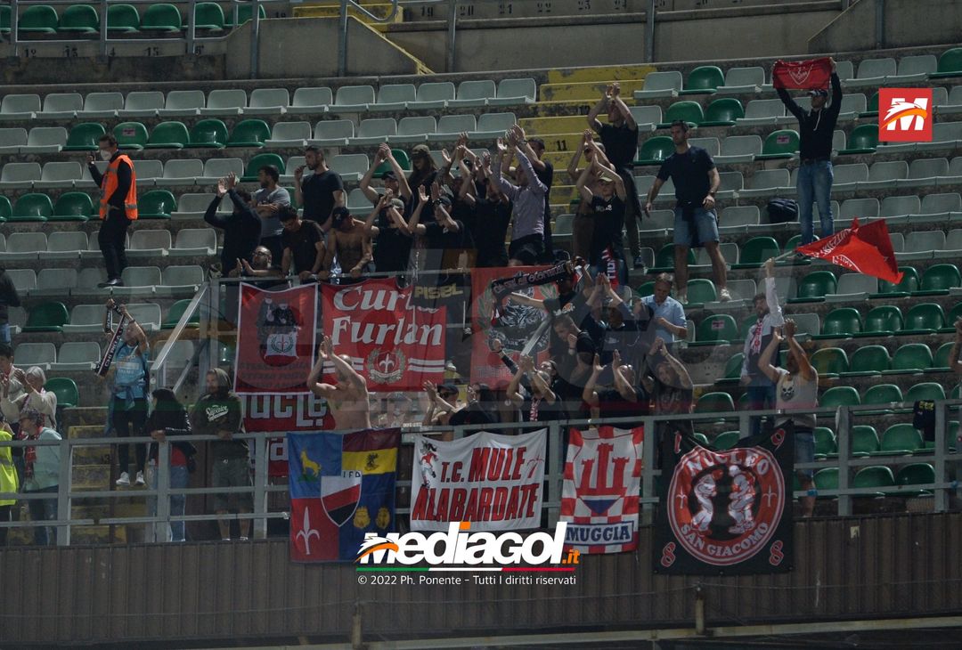 Fotogallery, i tifosi allo stadio per Palermo-Triestina 1-1 - immagine 6