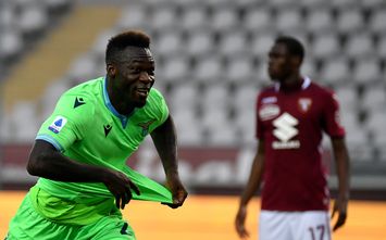  TURIN, ITALY - NOVEMBER 01: Felipe Caicedo of SS Lazio celebrates a fourth goal during the Serie A match between Torino FC and SS Lazio at Stadio Olimpico di Torino on November 01, 2020 in Turin, Italy. (Photo by Marco Rosi - SS Lazio/Getty Images)