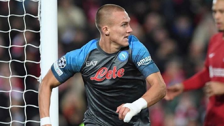 Ostigard, prestazione da applausi ad Anfield: peccato per il goal annullato Ostigard, prestazione da applausi ad Anfield: peccato per il goal annullato - immagine 1