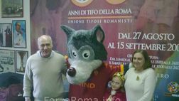 Un Carnevale GialloRosso. La mascotte Romolo nella sede dell'UTR