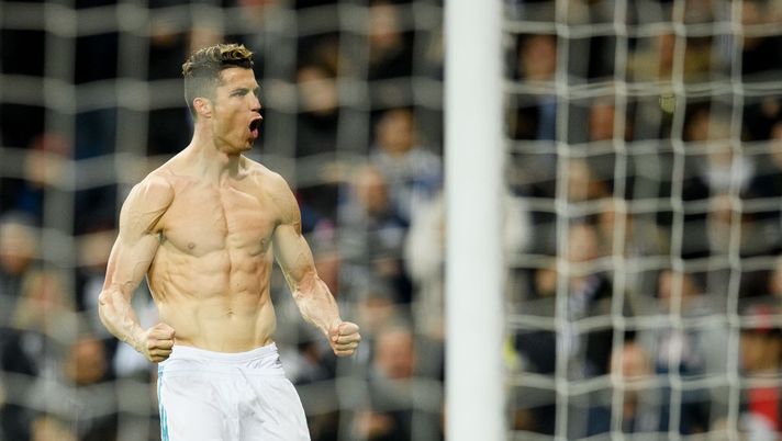 MADRID, SPAIN - APRIL 11: Cristiano Ronaldo of Real Madrid celebrates after scoring his team's first goal during the UEFA Champions League Quarter Final Second Leg match between Real Madrid and Juventus at Estadio Santiago Bernabeu on April 11, 2018 in Madrid, Spain. (Photo by Matthias Hangst/Bongarts/Getty Images) MADRID, SPAIN - APRIL 11: Cristiano Ronaldo of Real Madrid celebrates after scoring his team's first goal during the UEFA Champions League Quarter Final Second Leg match between Real Madrid and Juventus at Estadio Santiago Bernabeu on April 11, 2018 in Madrid, Spain. (Photo by Matthias Hangst/Bongarts/Getty Images)