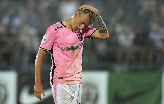 VENICE, ITALY - JUNE 6:  Antonino La Gumina of US Citta di Palermo reacts during the serie B playoff match between Venezia FC and US Citta di Palermo at Stadio Pier Luigi Penzo on June 6, 2018 in Venice, Italy.  (Photo by Alessandro Sabattini/Getty Images) 