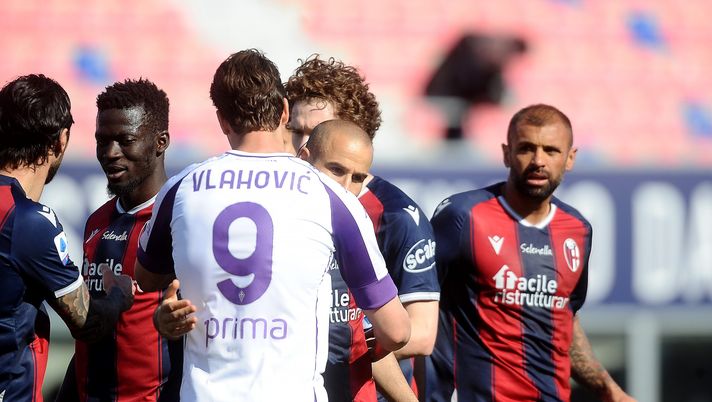 BOLOGNA, ITALY - MAY 02: Rodrigo Palacio of Bologna FC looks on at the end of the Serie A match between Bologna FC and ACF Fiorentina at Stadio Renato Dall'Ara on May 02, 2021 in Bologna, Italy. Sporting stadiums around Italy remain under strict restrictions due to the Coronavirus Pandemic as Government social distancing laws prohibit fans inside venues resulting in games being played behind closed doors. (Photo by Mario Carlini / Iguana Press/Getty Images) BOLOGNA, ITALY - MAY 02: Rodrigo Palacio of Bologna FC looks on at the end of the Serie A match between Bologna FC and ACF Fiorentina at Stadio Renato Dall'Ara on May 02, 2021 in Bologna, Italy. Sporting stadiums around Italy remain under strict restrictions due to the Coronavirus Pandemic as Government social distancing laws prohibit fans inside venues resulting in games being played behind closed doors. (Photo by Mario Carlini / Iguana Press/Getty Images)