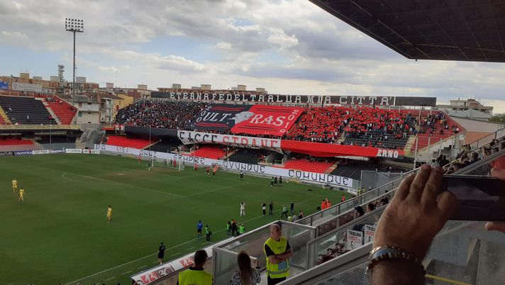 Foggia-Taranto 1-0, la coreografia dello Zaccheria Foggia-Taranto 1-0, la coreografia dello Zaccheria