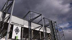 Alzo zero: incursione pre-derby dei tifosi Colonia nello stadio del Gladbach