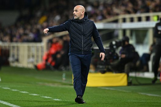 FLORENCE, ITALY - MARCH 04: Vincenzo Italiano head coach of ACF Fiorentina during the Serie A match between ACF Fiorentina and AC MIlan at Stadio Artemio Franchi on March 04, 2023 in Florence, Italy. (Photo by Alessandro Sabattini/Getty Images) Due mesi per la verità: il calendario da non sbagliare dei viola- immagine 2