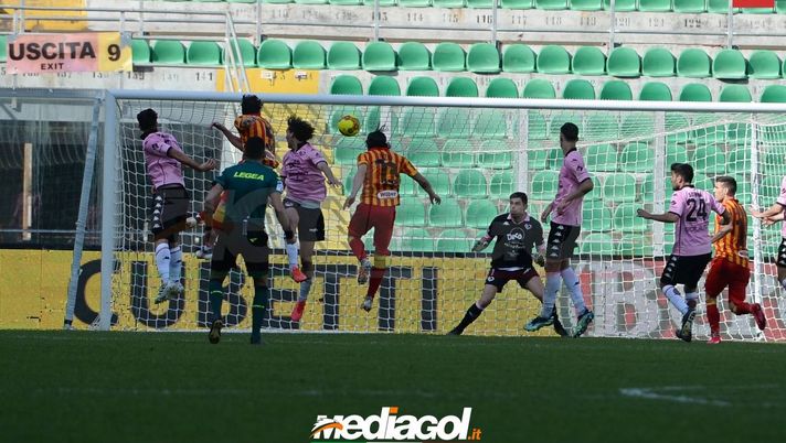 Catanzaro, orgoglio Martinelli: “Abbiamo carattere, vincere a Palermo non era semplice. Il gol…” Catanzaro, orgoglio Martinelli: “Abbiamo carattere, vincere a Palermo non era semplice. Il gol…”