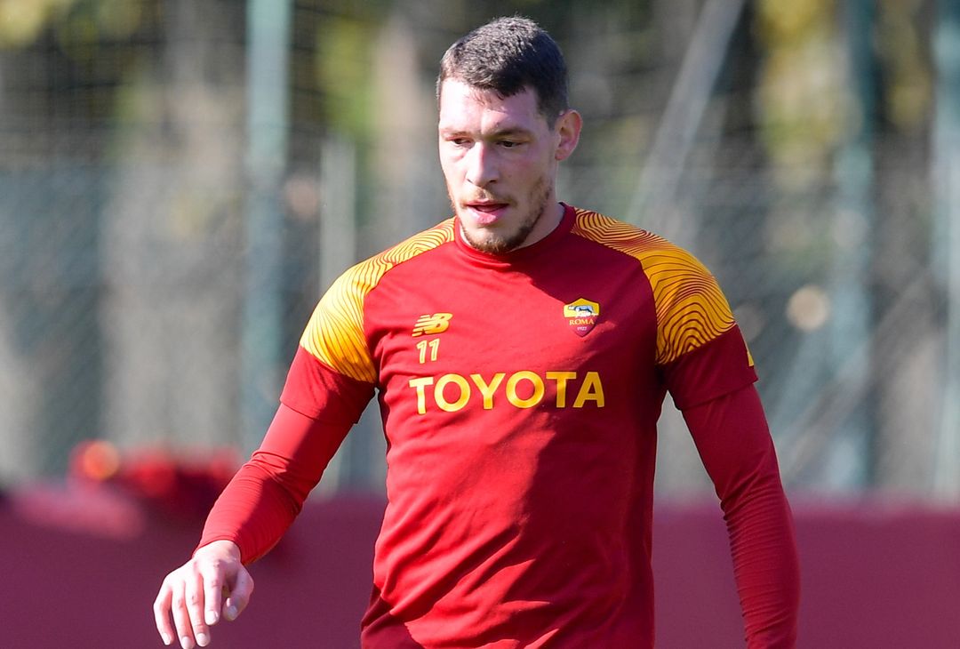 Trigoria, Dybala in gruppo prima della sfida con il Torino – FOTO GALLERY - immagine 17