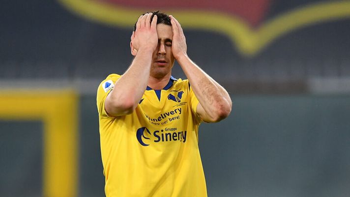 during the Serie A match between Genoa CFC and Hellas Verona FC at Stadio Luigi Ferraris on February 20, 2021 in Genoa, Italy. Bocciati! Attenti a questi sei giocatori: sono retrocessi a riserve, giocano pochissimo - immagine 1