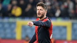 Genoa, Schone rescinde ed è ufficialmente sul mercato. L’agente: “Tante richieste dall’Italia, ma l’Ajax…”
