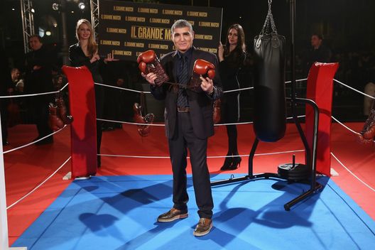 ROME, ITALY - JANUARY 07: Italian boxer Patrizio Oliva attends the 'Grudge Match' premiere at The Space Moderno on January 7, 2014 in Rome, Italy. (Photo by Ernesto Ruscio/Getty Images) ROME, ITALY - JANUARY 07: Italian boxer Patrizio Oliva attends the 'Grudge Match' premiere at The Space Moderno on January 7, 2014 in Rome, Italy. (Photo by Ernesto Ruscio/Getty Images)
