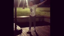 VIDEO / Il clamoroso numero di Emre Mor: canestro con la bicicleta alla Ardiles!