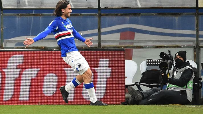GENOA, ITALY JANUARY 16: Ernesto Torregrossa of UC Sampdoria celebrates after score during the Serie A match between UC Sampdoria and Udinese Calcio at Stadio Luigi Ferraris on January 16, 2021 in Genoa, Italy. (Photo by Paolo Rattini/Getty Images) GENOA, ITALY JANUARY 16: Ernesto Torregrossa of UC Sampdoria celebrates after score during the Serie A match between UC Sampdoria and Udinese Calcio at Stadio Luigi Ferraris on January 16, 2021 in Genoa, Italy. (Photo by Paolo Rattini/Getty Images)