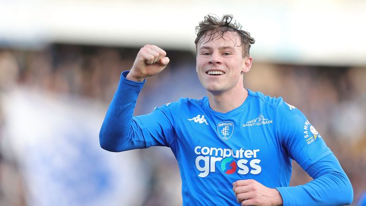 EMPOLI, ITALY - JANUARY 21: Szymon Zurkowski of Empoli FC celebrates after scoring a goal during the Serie A TIM match between Empoli FC and AC Monza - Serie A TIM at Stadio Carlo Castellani on January 21, 2024 in Empoli, Italy. (Photo by Gabriele Maltinti/Getty Images) LE STRAGELLE – Amnesie sui corner, pile scariche e la coppia di ex - immagine 1